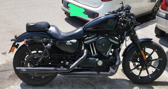 HARLEY-DAVIDSON SPORTSTER IRON 883 